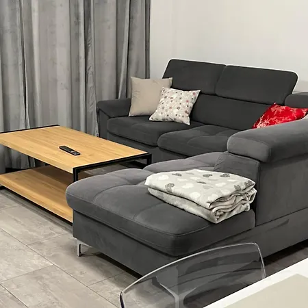 Esensja Iii Apartment