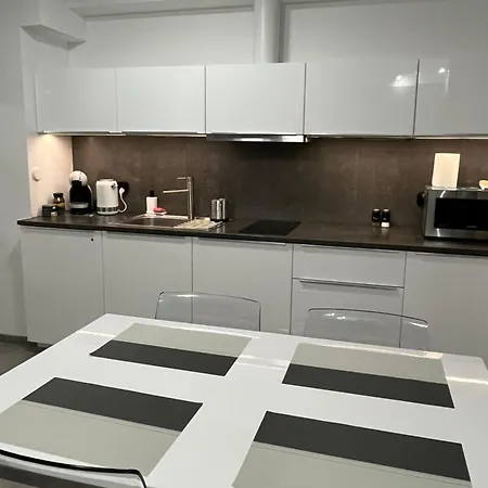 Apartment Esensja Iii *